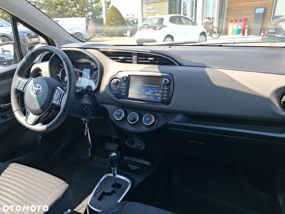 Toyota Yaris 1.5 Premium CVT - 15