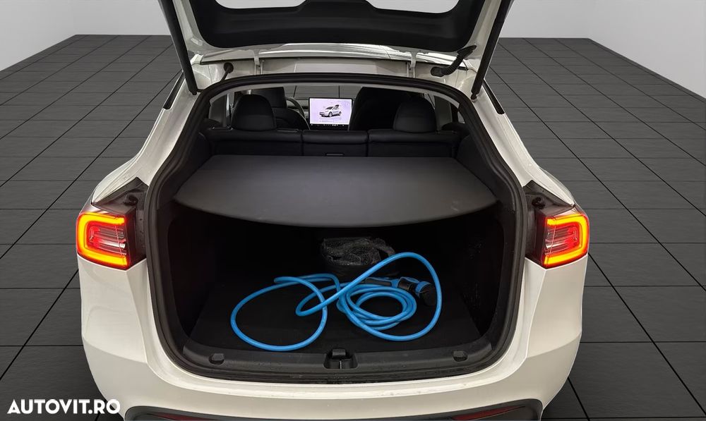 Tesla Model 3 Langstreckenbatterie Allradantrieb Dual Motor - 7