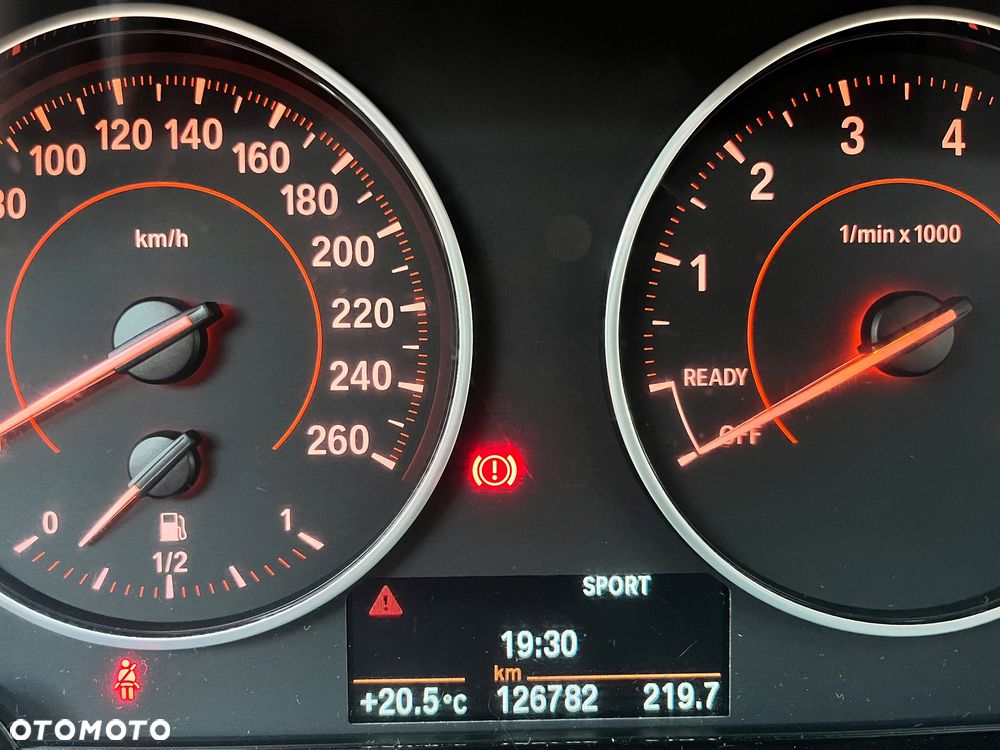 BMW Seria 1 118i Sport Line - 10
