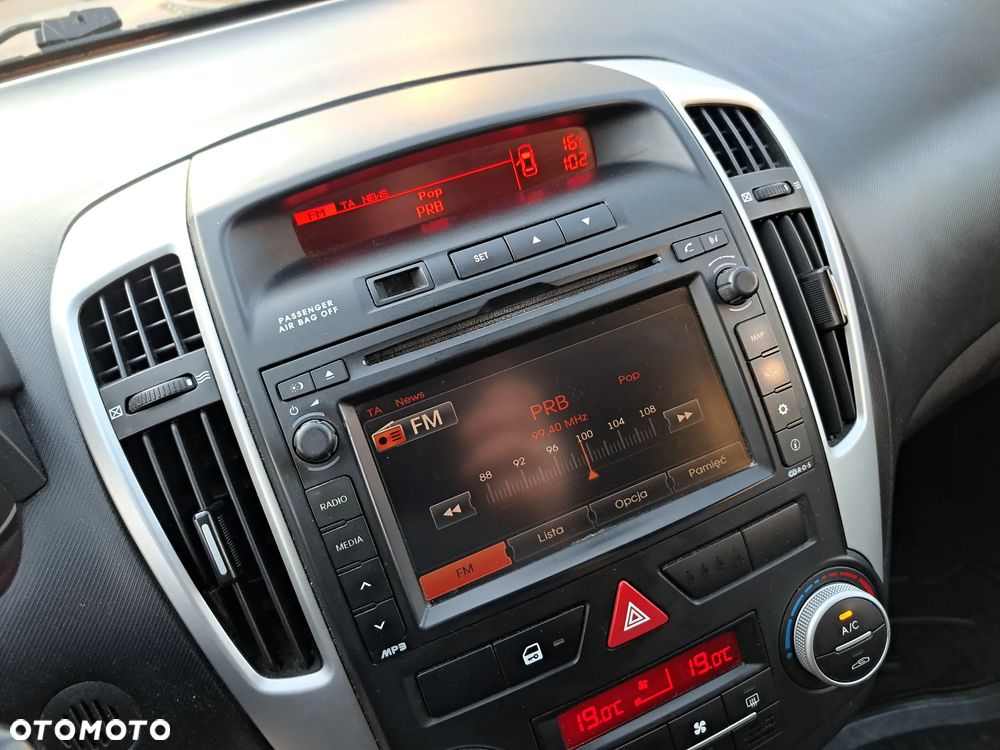 Kia Ceed 1.6 Crdi Comfort + - 15