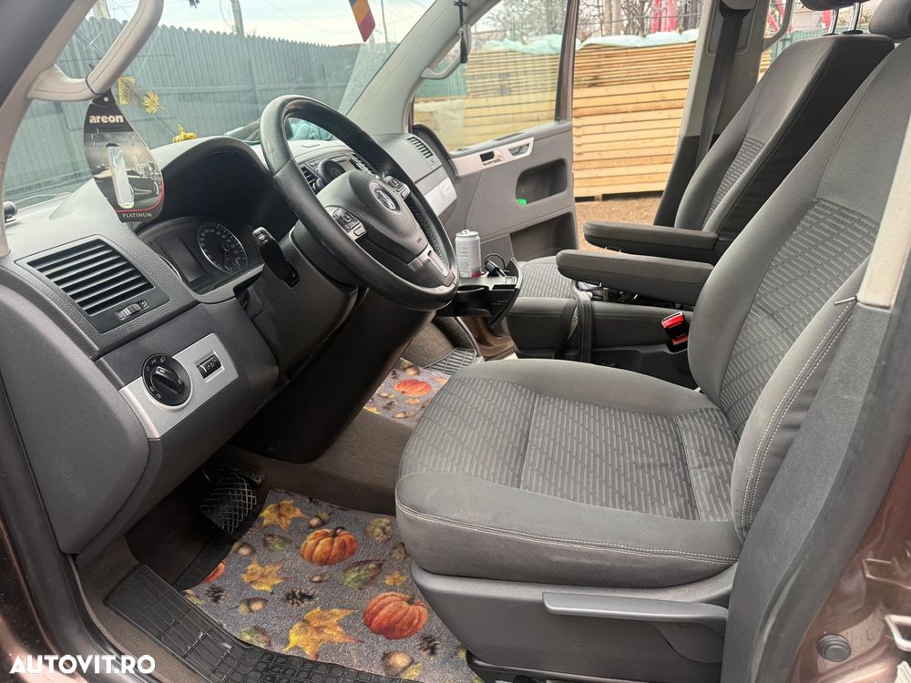 Volkswagen Multivan - 9