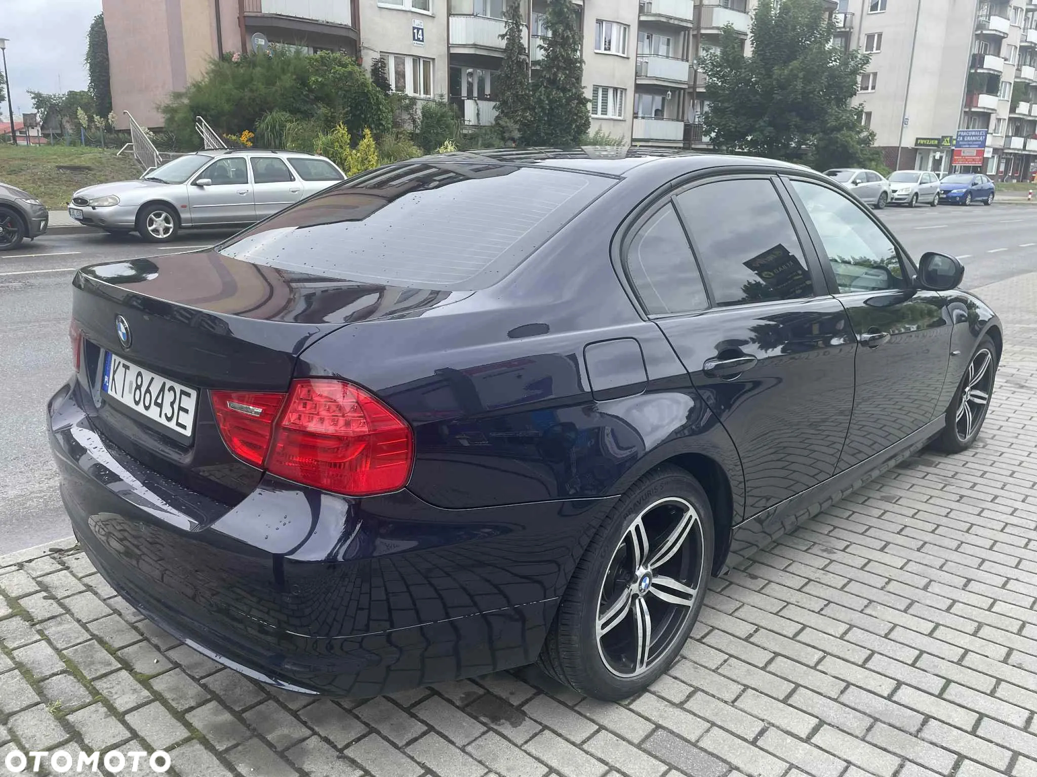 BMW Seria 3 318i - 5