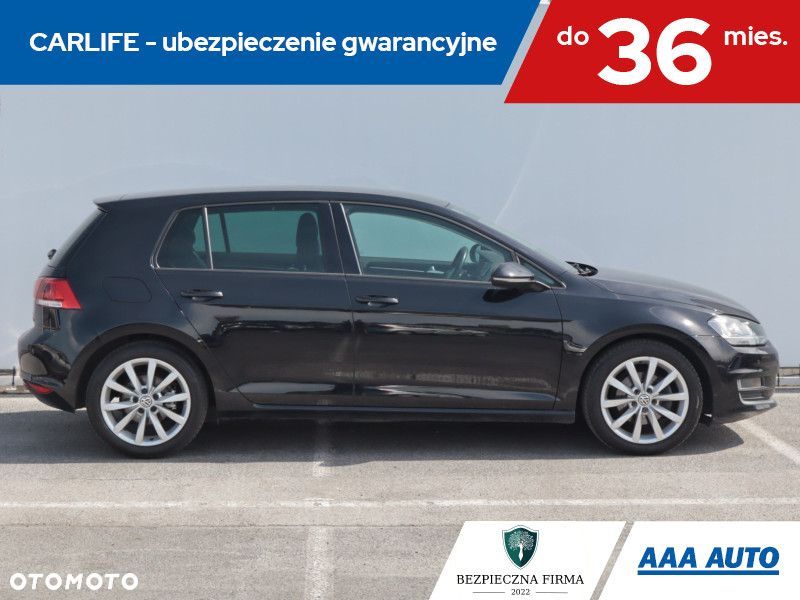 Volkswagen Golf - 8