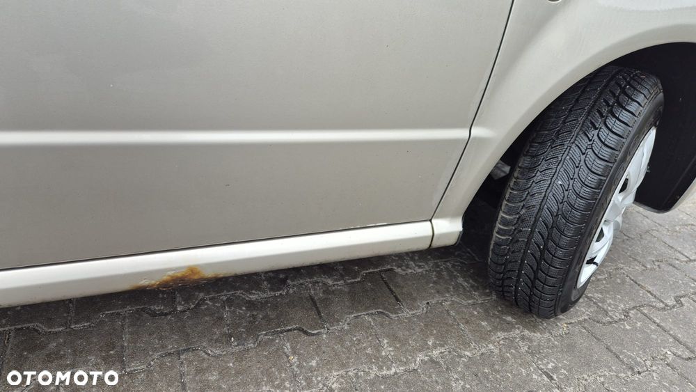 Skoda Fabia 1.4 16V Ambiente - 23