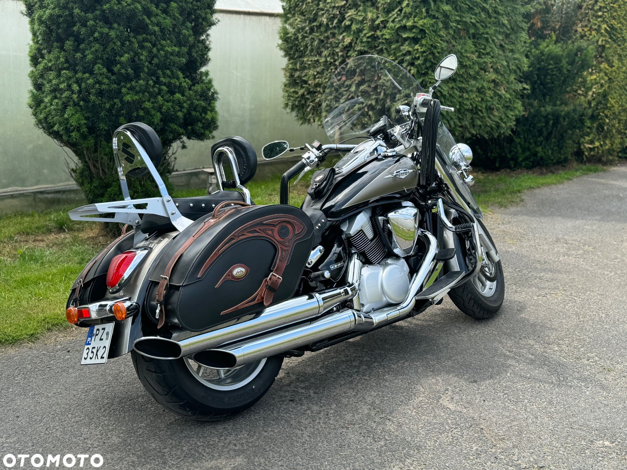 Suzuki Intruder - 1