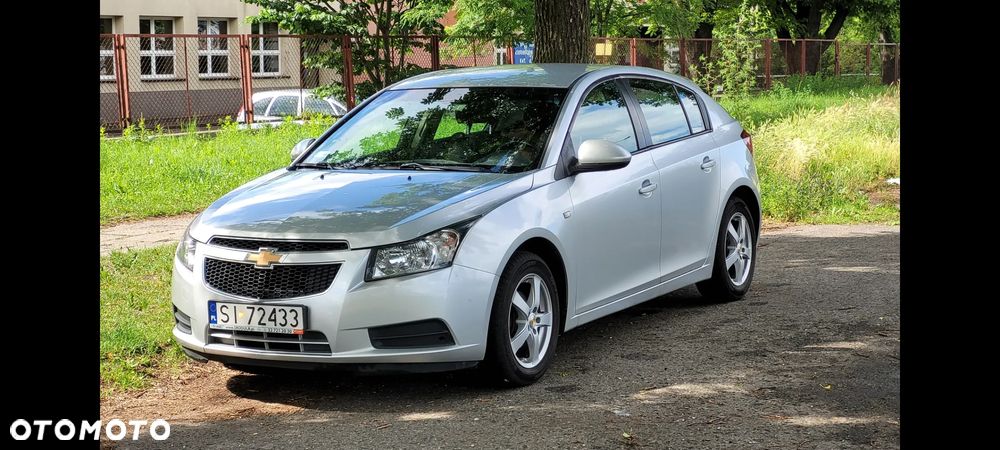 Chevrolet Cruze - 14