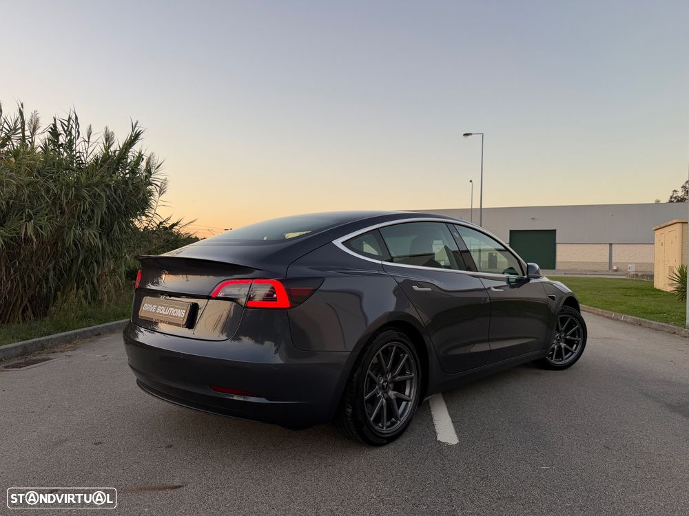 Tesla Model 3 Standard Range Plus RWD - 5