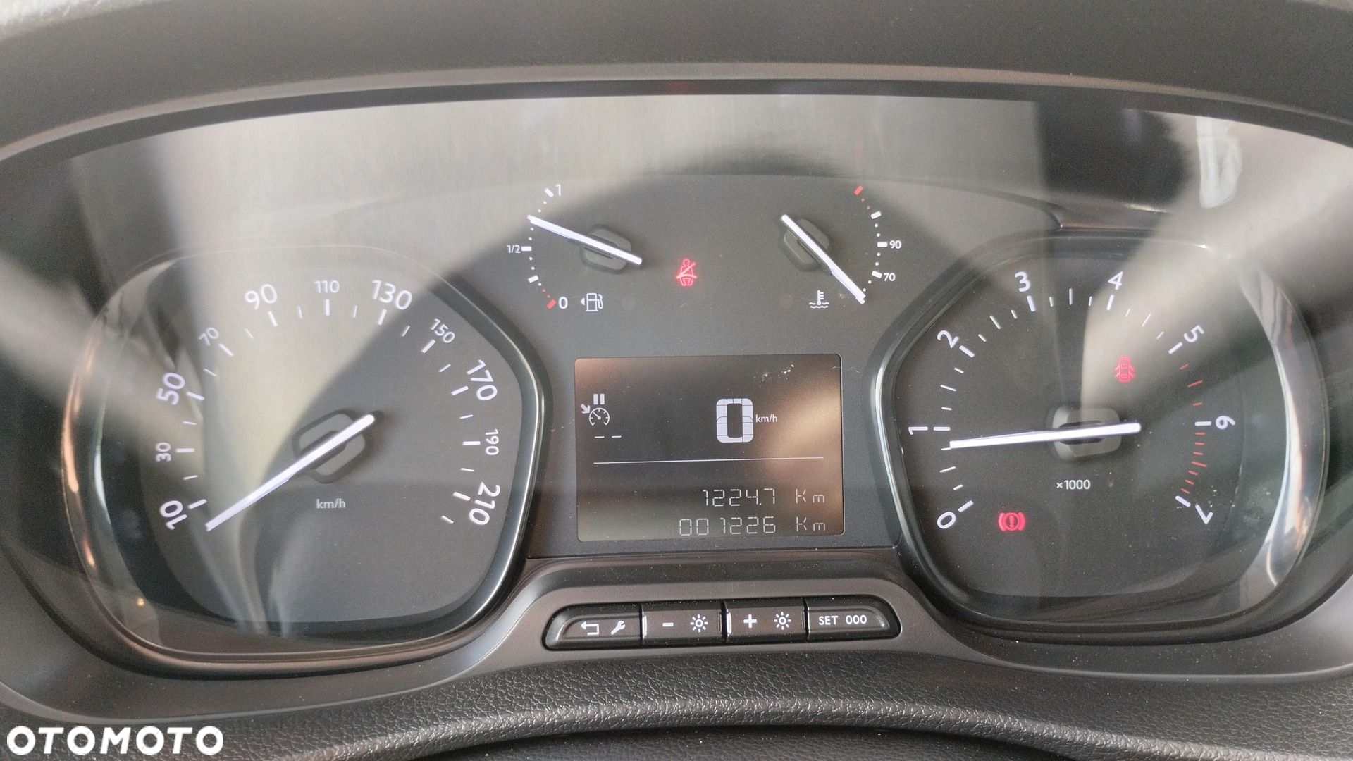 Toyota PROACE - 16