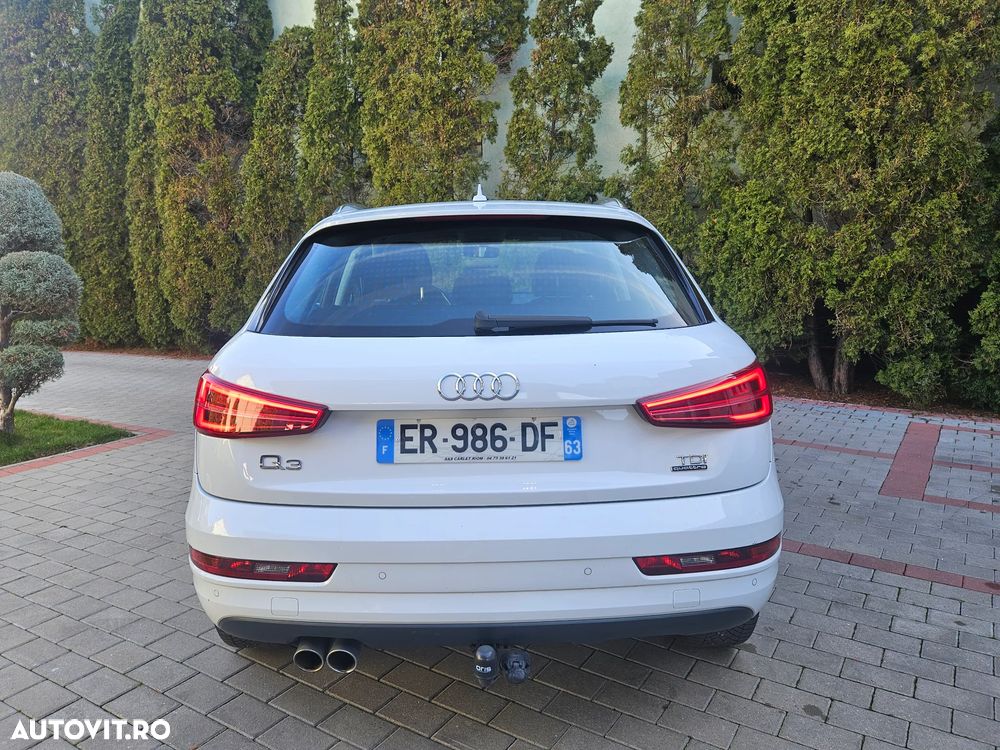 Audi Q3 2.0 TDI Quattro Stronic Design - 4