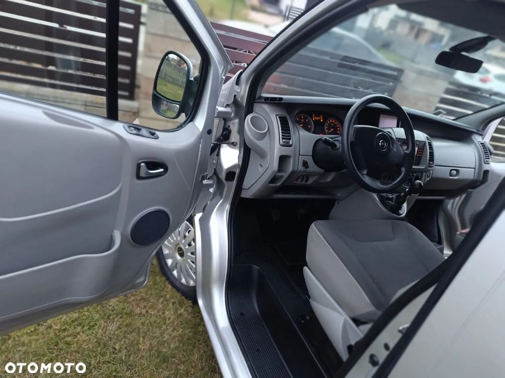 Opel Vivaro - 5
