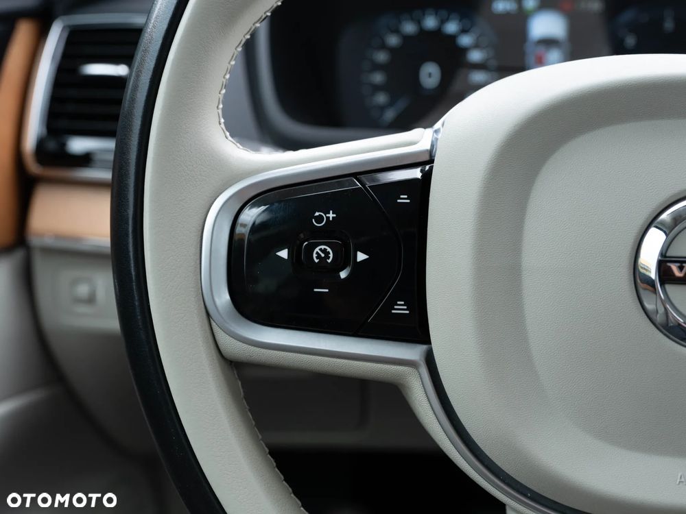 Volvo XC 90 B5 D AWD Geartronic Inscription - 27