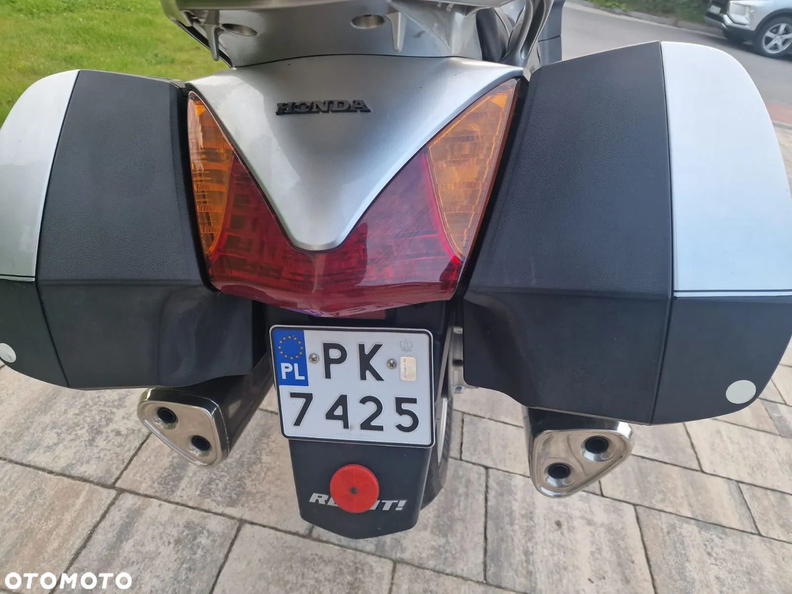 Honda ST - 16