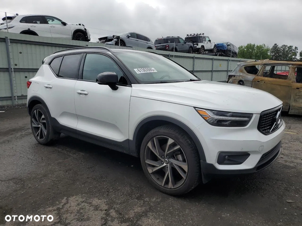 Volvo XC 40