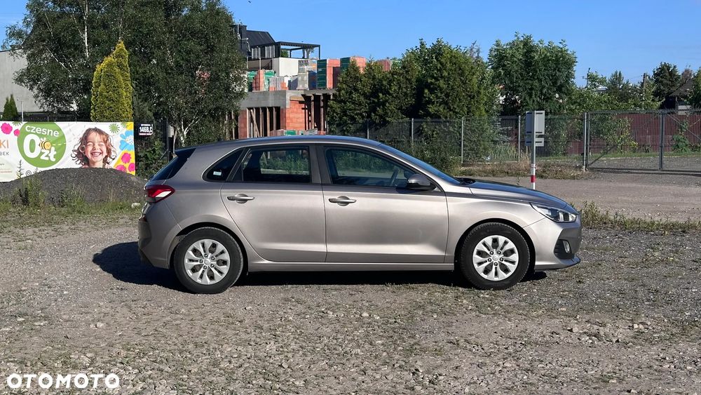 Hyundai i30 1.4 Classic + - 3