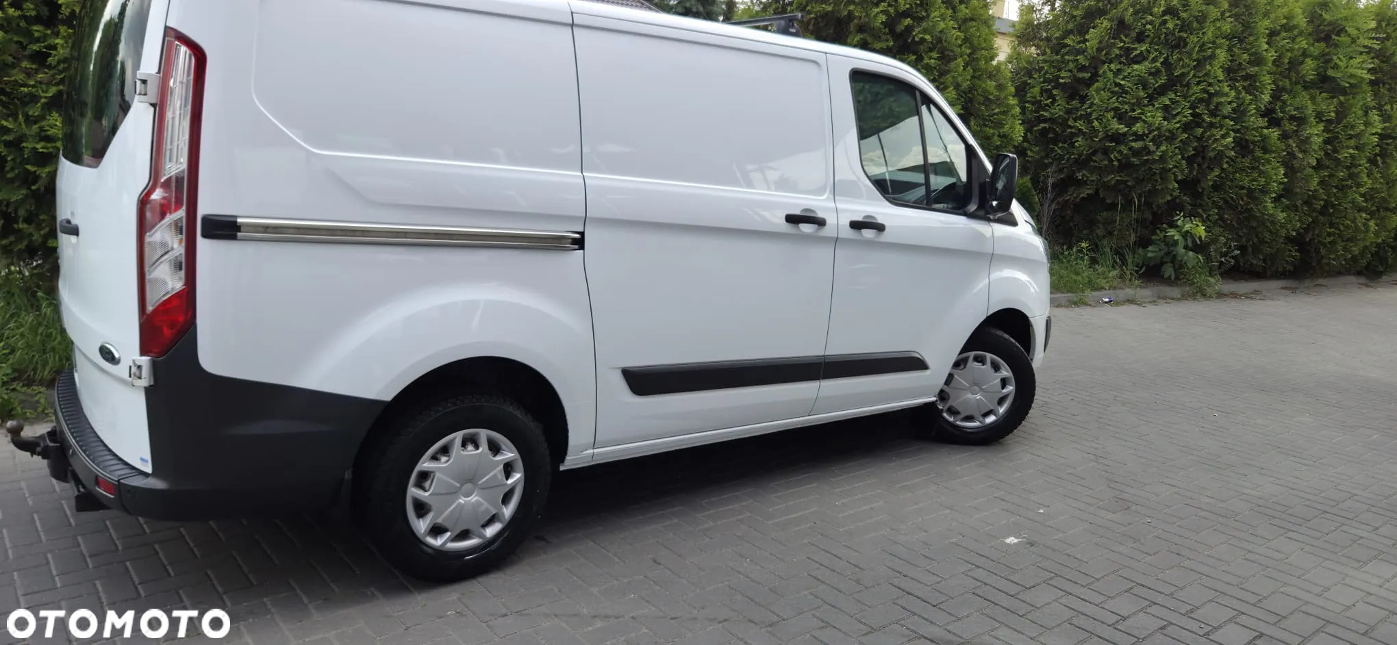 Ford TRANSIT CUSTOM - 9