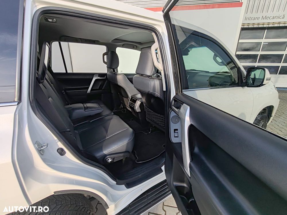 Toyota Land Cruiser 2.8 D-4D Automatik Comfort - 8