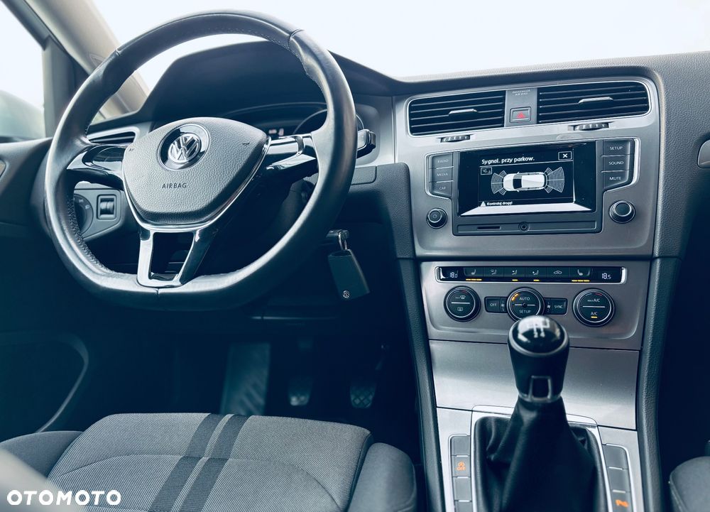 Volkswagen Golf 1.2 TSI BMT Trendline - 13
