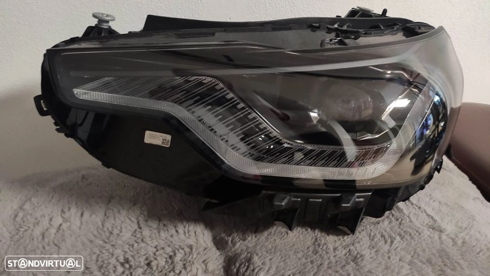 Farol esquerdo full Led BMW série 2 G42 black series - 8083635 - 2