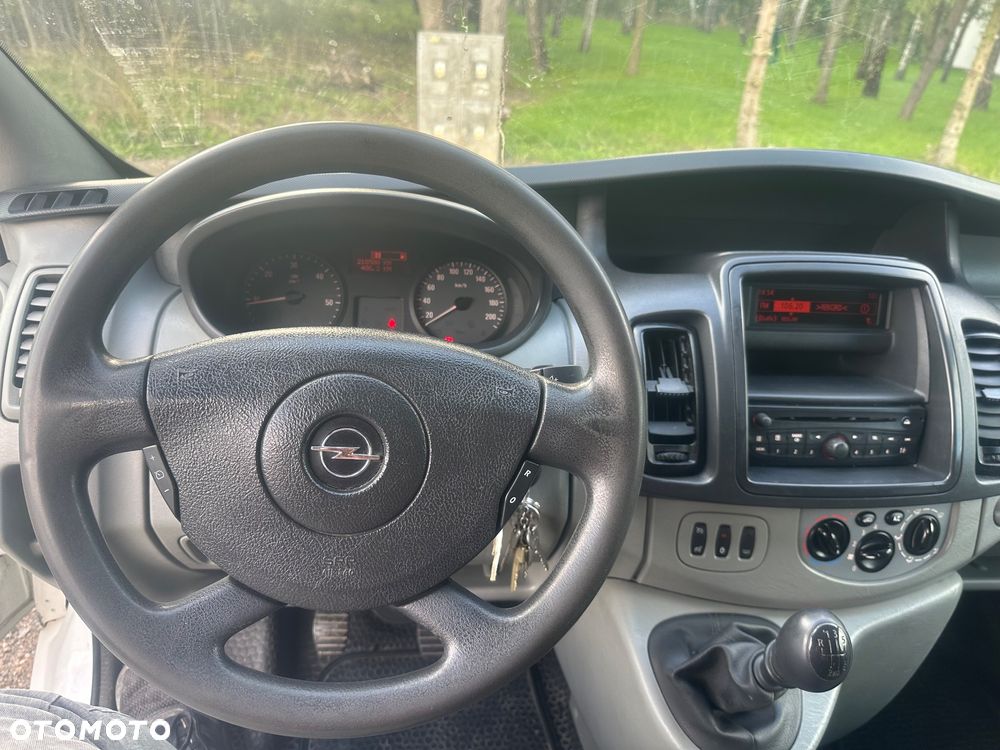Opel Vivaro - 16