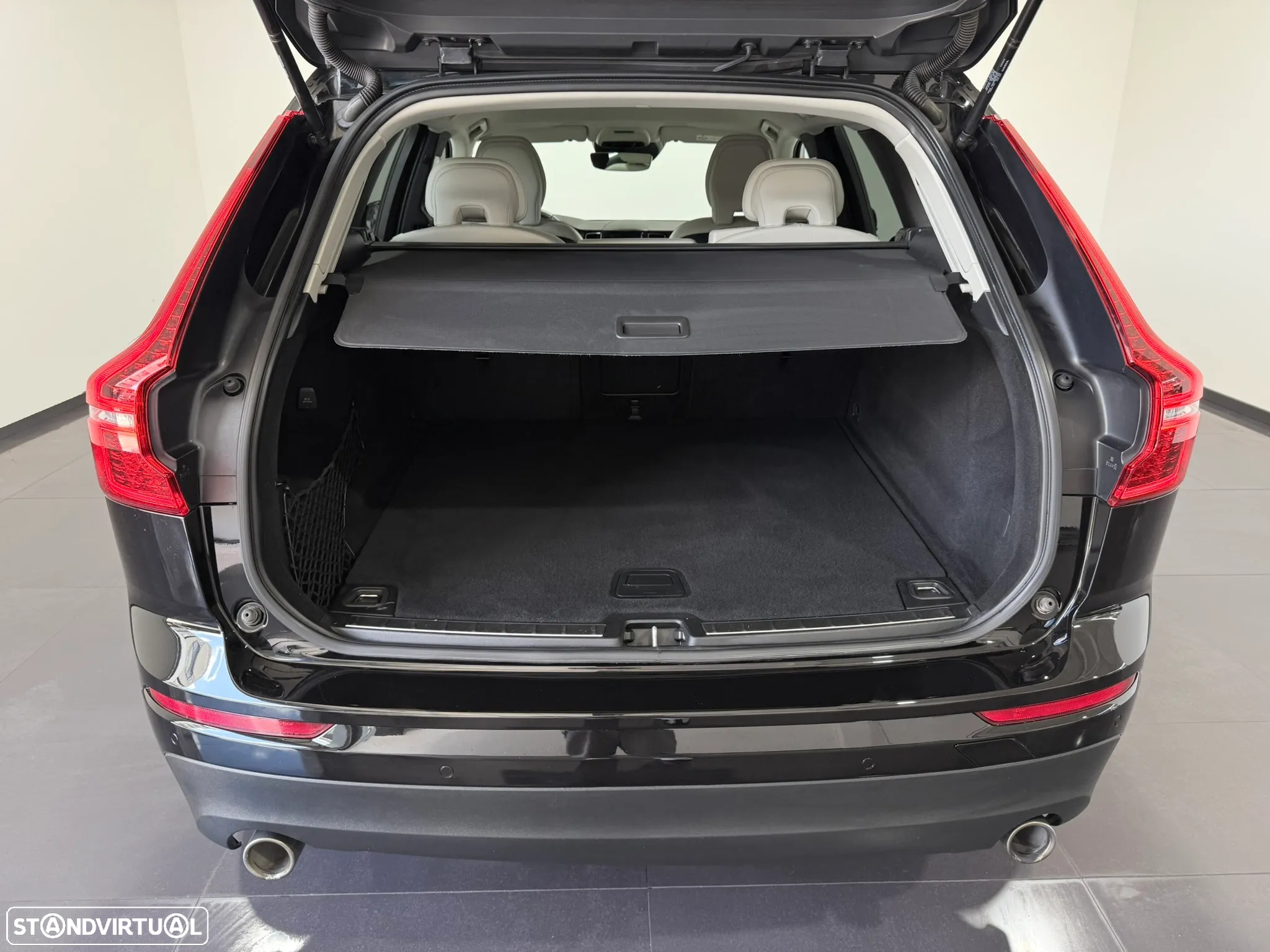 Volvo XC 60 2.0 D4 Momentum Plus - 47