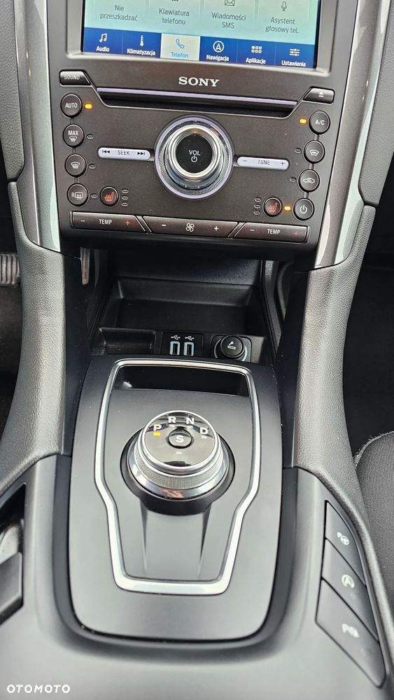 Ford Mondeo 2.0 EcoBlue Titanium - 25