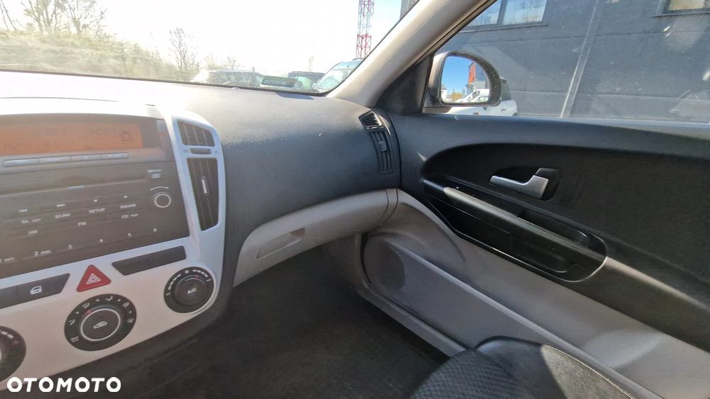 Kia Ceed 1.6 Crdi Comfort - 18