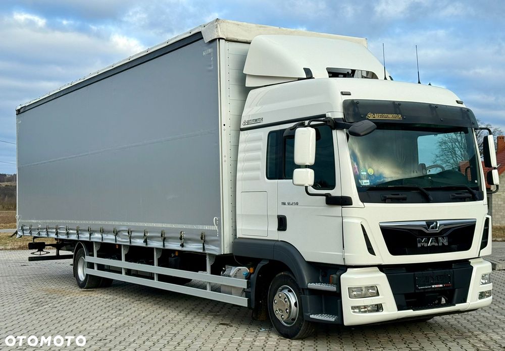 MAN TGL 12.250 / FIRANKA / 23 EUROPALETY / 390 TYŚ KM / SYPIALKA / ZSUWANY DACH / EURO 6 / 2020 ROK - 1
