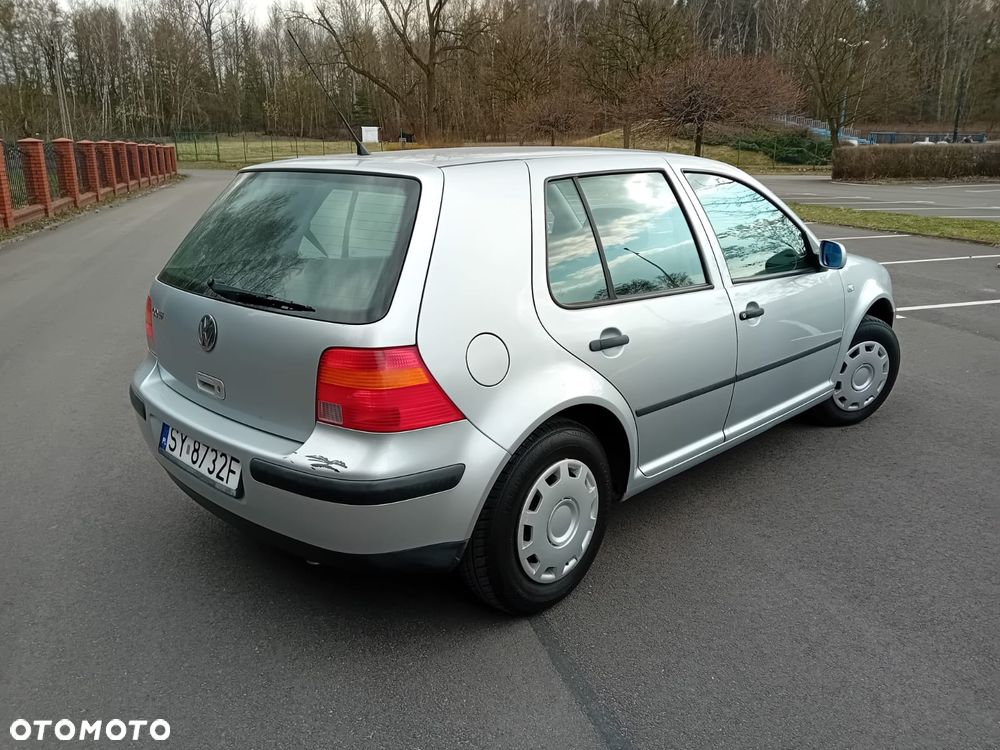 Volkswagen Golf 1.4 Comfortline - 6