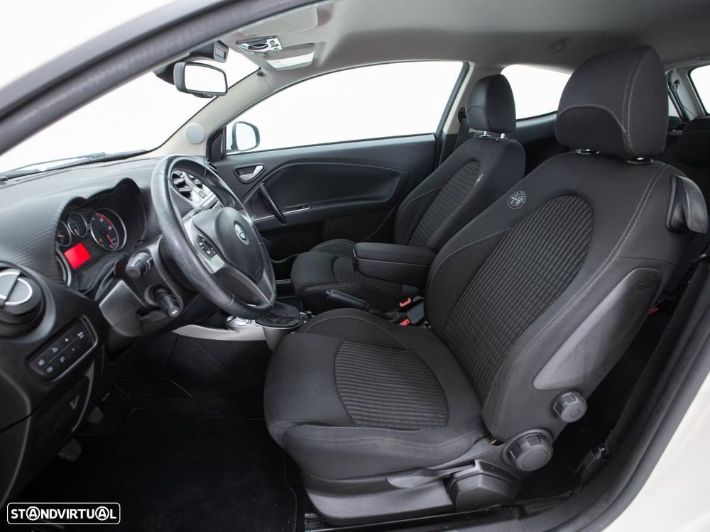 Alfa Romeo MiTo - 8
