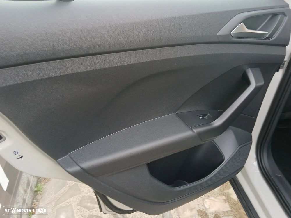 VW T-Cross 1.0 TSI Life - 22