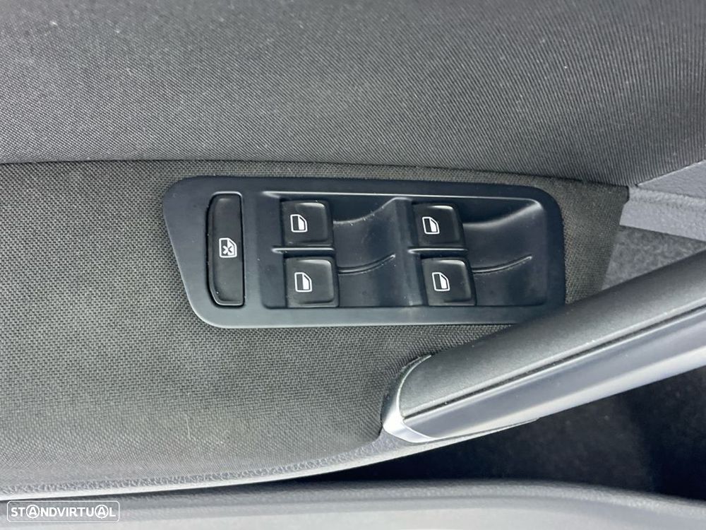 VW e-Golf AC/DC - 20