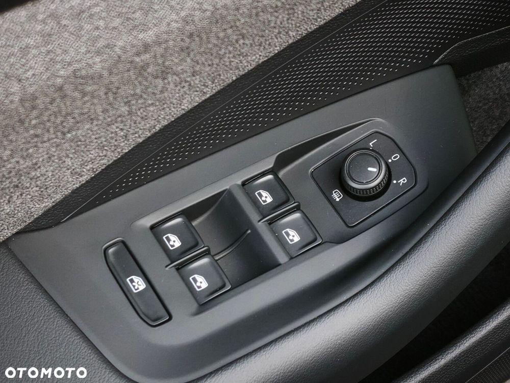 Volkswagen Passat Variant 1.5 TSI EVO Business DSG - 19