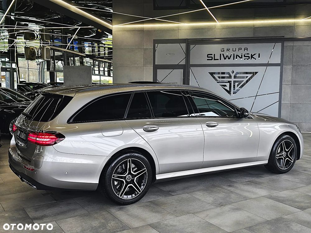 Mercedes-Benz Klasa E 300 de 4Matic 9G-TRONIC AMG Line - 9