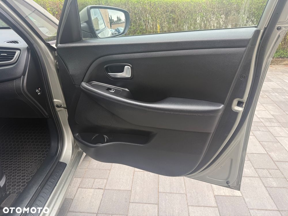 Kia Carens 1.6 GDI Edition 7 - 33