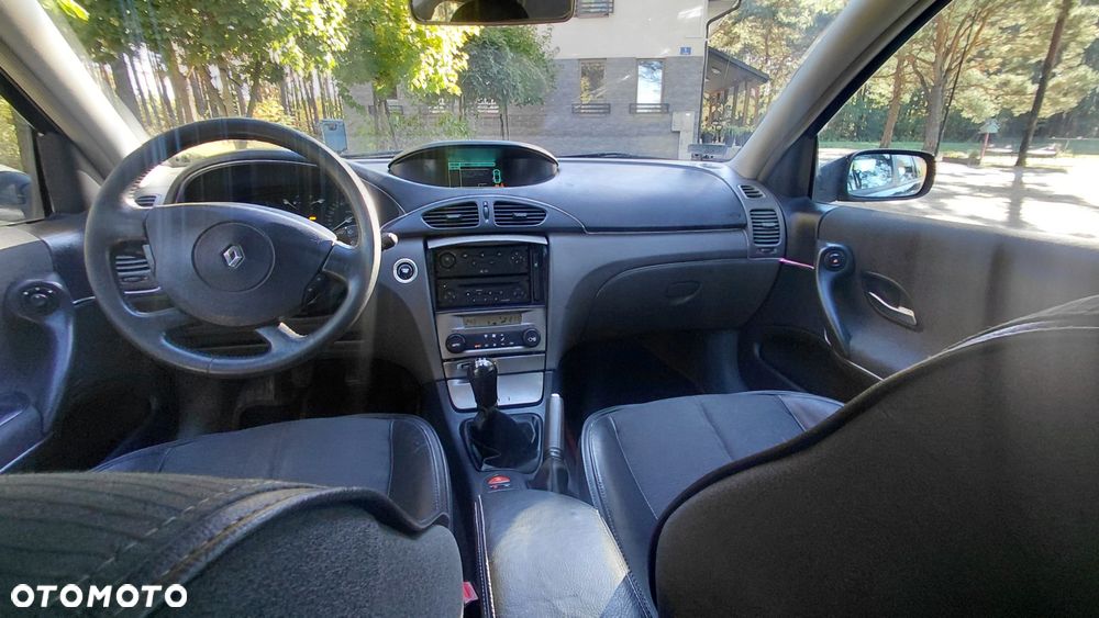Renault Laguna - 6