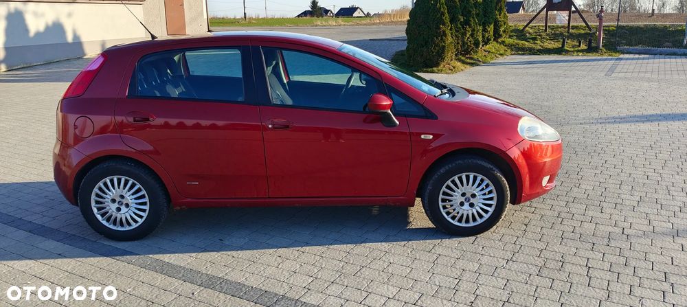 Fiat Grande Punto 1.4 8V Dynamic - 2