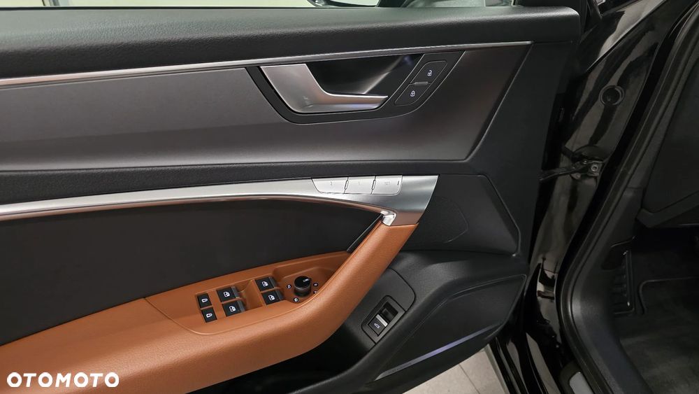 Audi A6 Avant 40 TDI quattro S tronic S line - 15