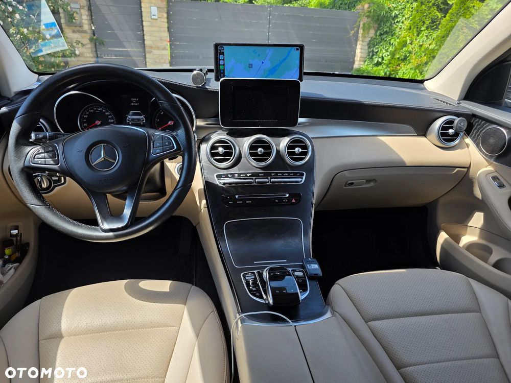 Mercedes-Benz GLC - 23