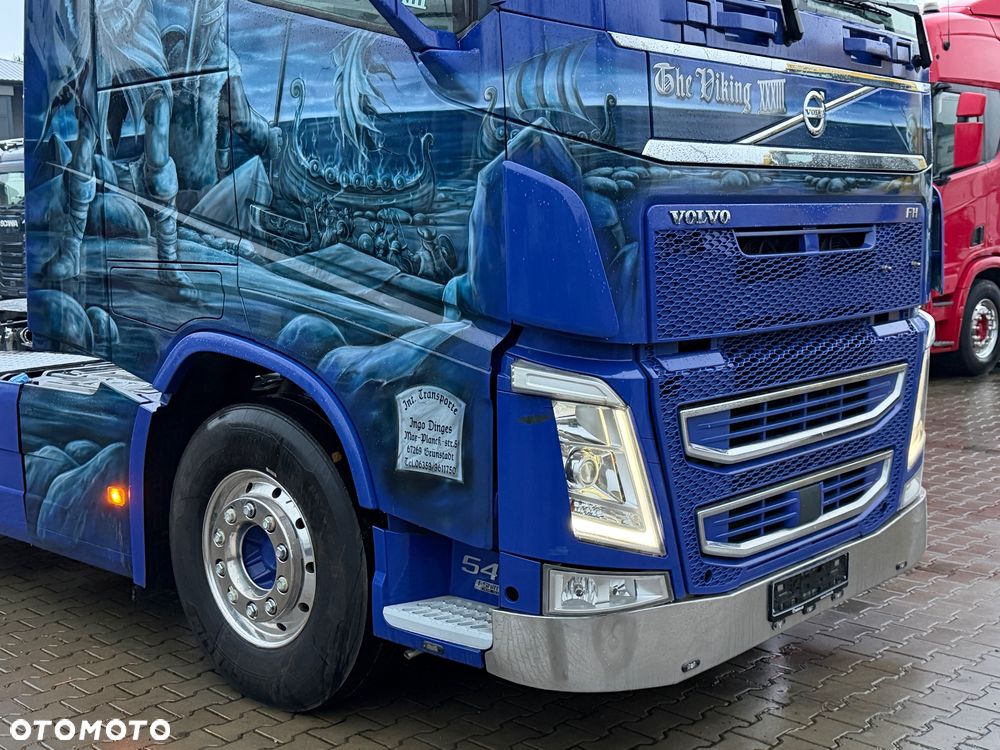 Volvo 540 XL z Niemiec aerograf TV Show Truck pełne wyposażenie skóry - 17