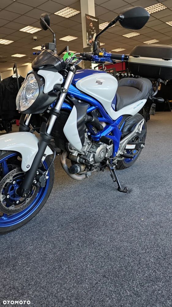 Suzuki SV - 4