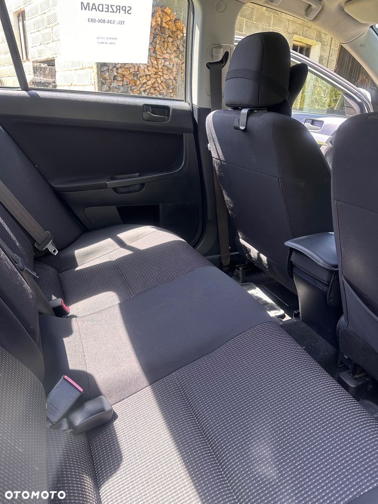 Mitsubishi Lancer 1.5 - 12