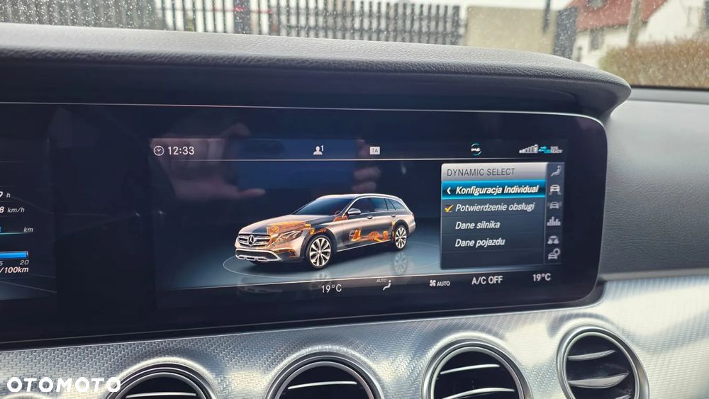 Mercedes-Benz Klasa E - 24