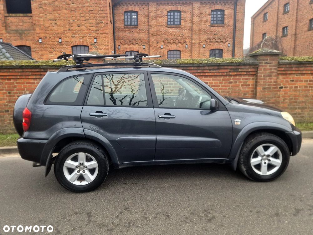 Toyota RAV4 D-4D 4x4 Edition - 3