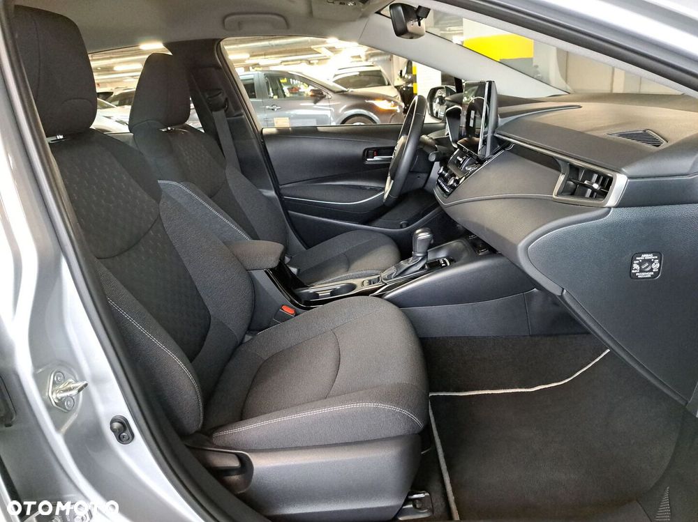 Toyota Corolla 1.8 Hybrid Comfort - 16