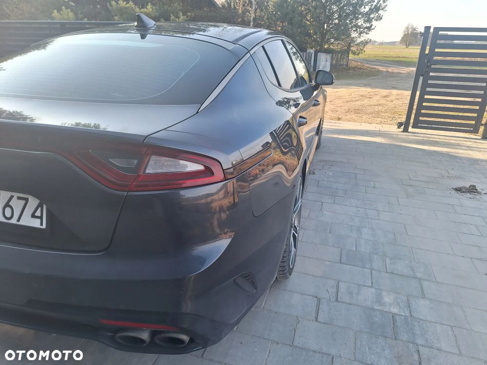 Kia Stinger 3.3 T-GDI V6 GT AWD - 25