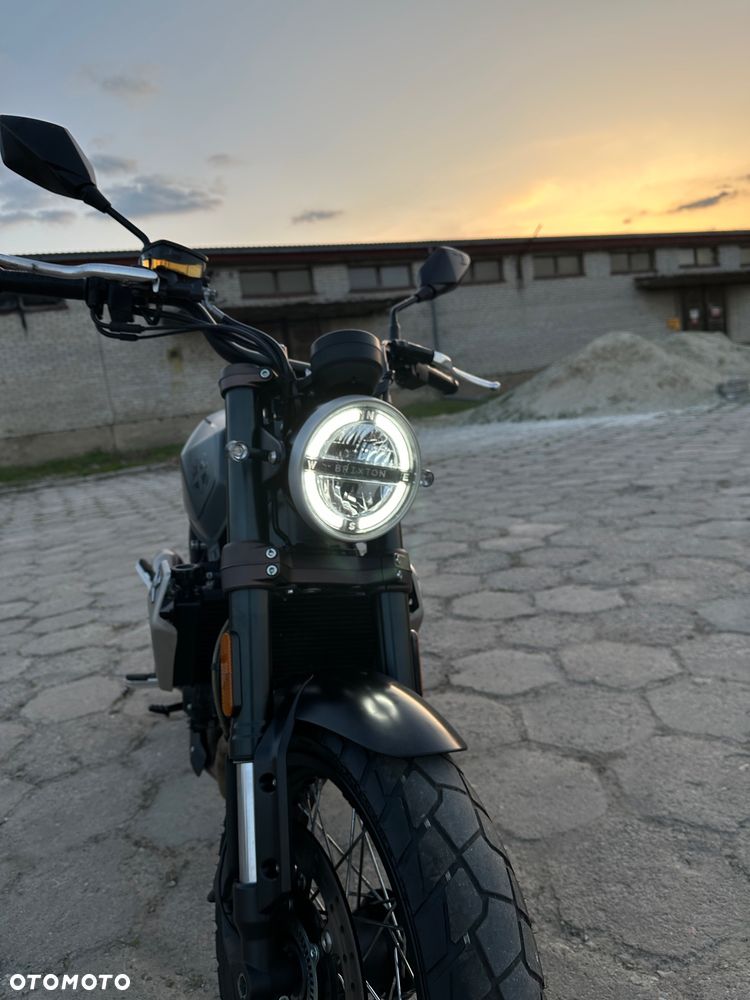 Brixton Crossfire - 3