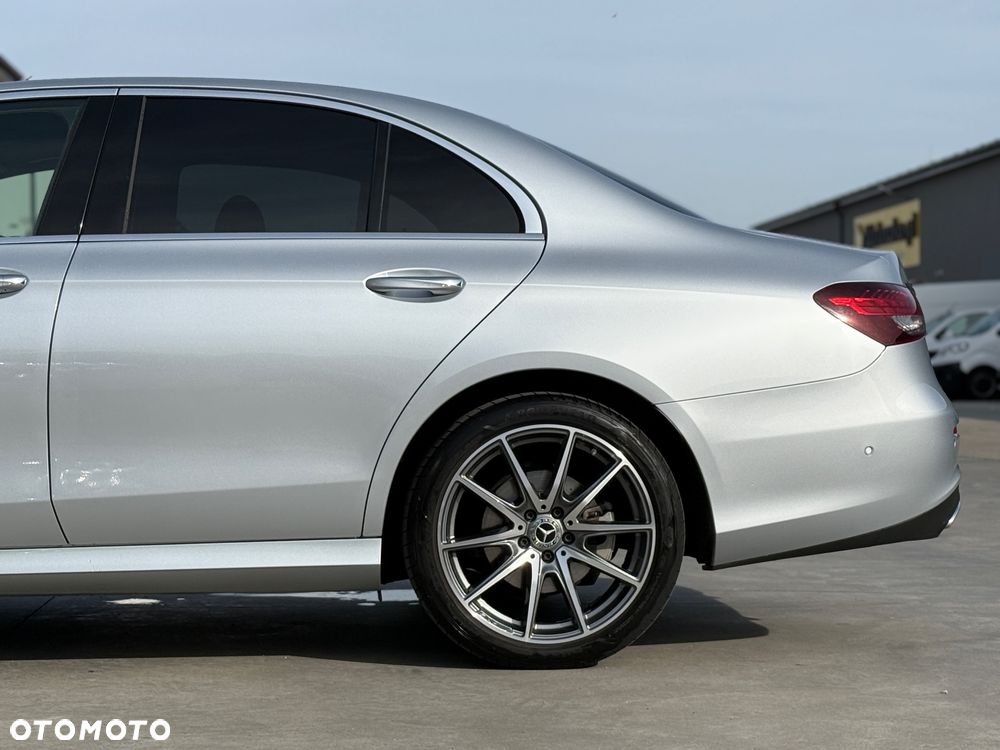 Mercedes-Benz Klasa E 220 d 4-Matic AMG - 15