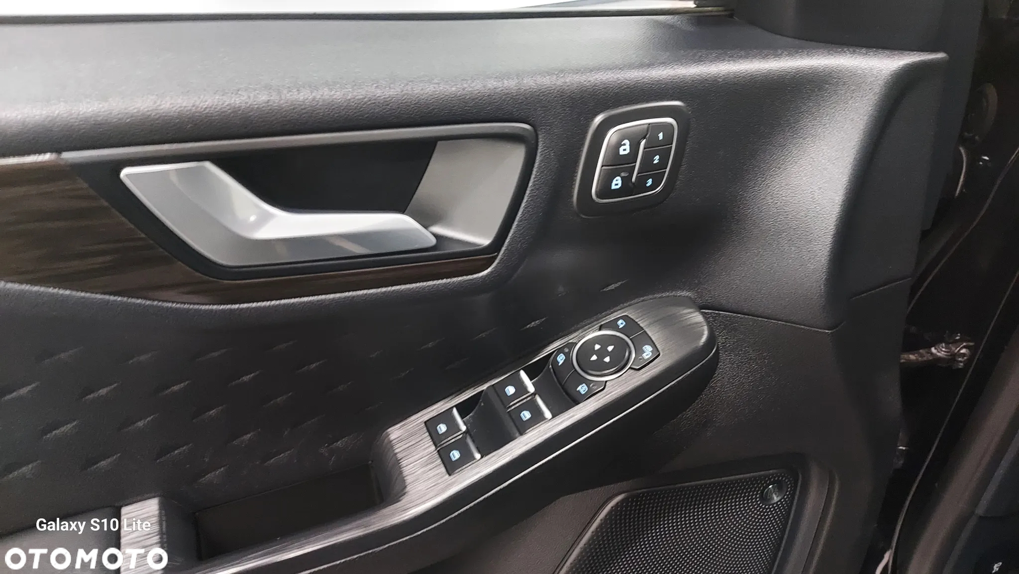 Ford Kuga Vignale 2.0 EcoBlue AWD - 13