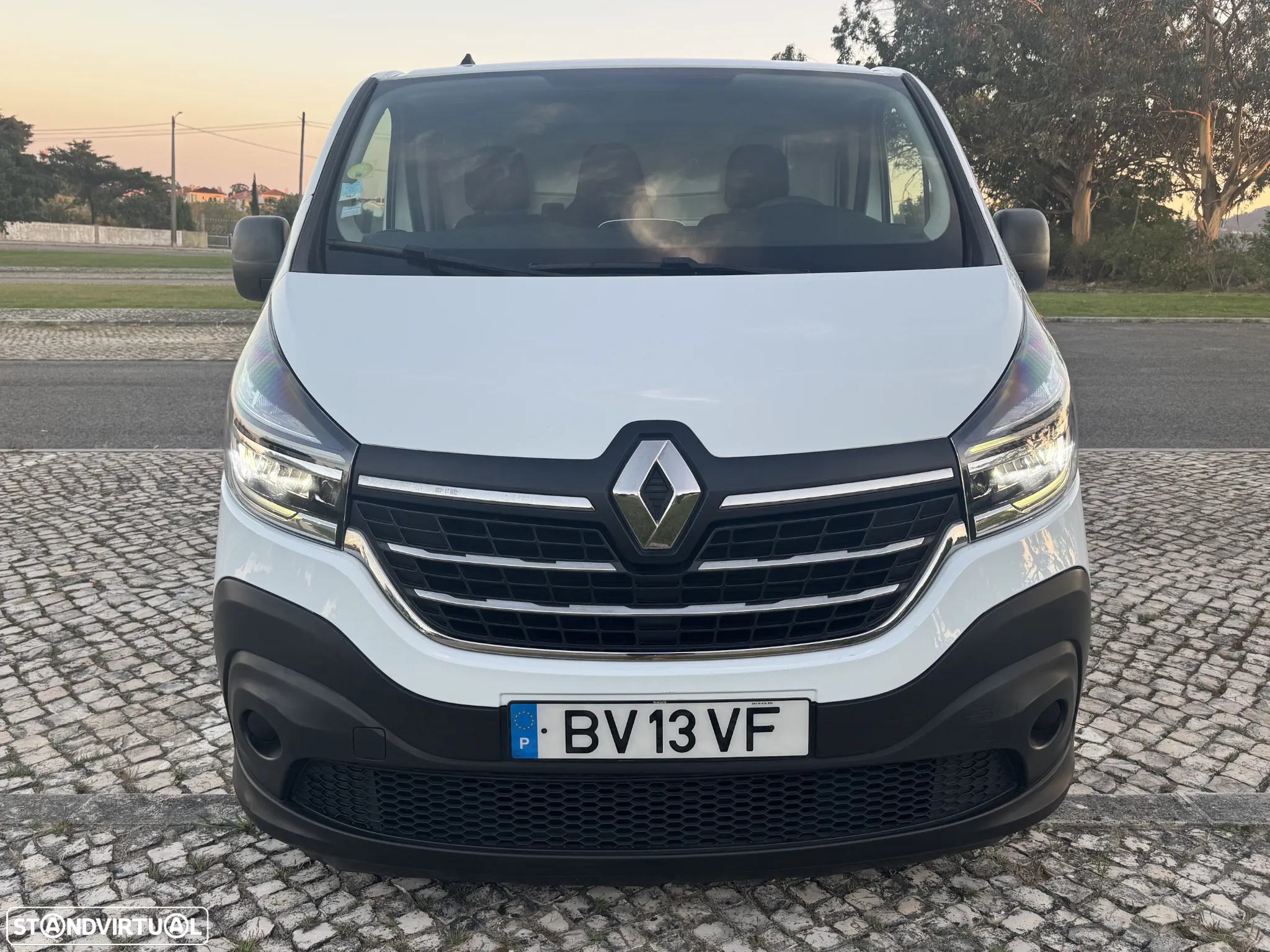 Renault Trafic L2h1 1.6 dci grand confort - 5