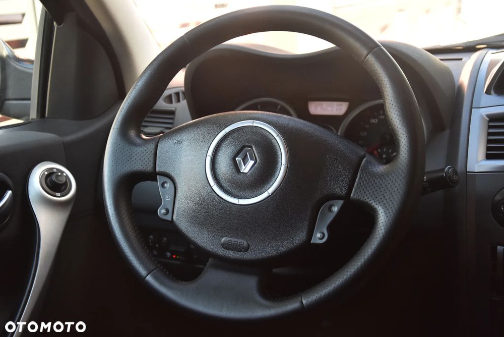 Renault Megane 1.6 16V Dynamique - 11